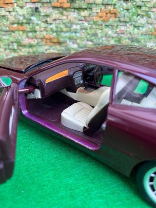 Aston Martin DB7 Vantage – Maisto – Escala 1:18