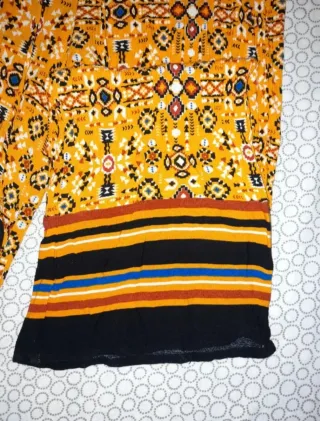 Mono estampado amarillo talla XL/42