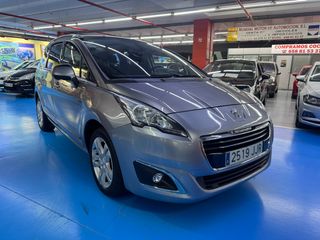 Peugeot 5008 2015