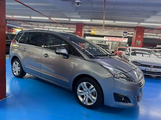 Peugeot 5008 2015