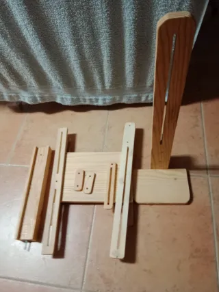 Soporte de madera para bolillos