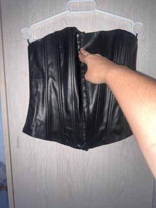 Corsé Zara polipiel negro