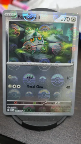Carta Pokémon Ferroseed 068 WHT EN