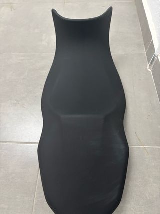 Asiento bajo BMW F900XR Original de mi moto.