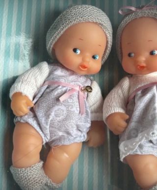 Dos barriguitas bebé niño y niña valían 29,95