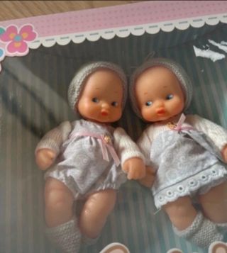 Dos barriguitas bebé niño y niña valían 29,95
