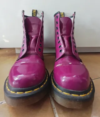 Botas Dr. Martens Moradas Charol