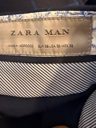 Traje de cuadros azul como nuevo