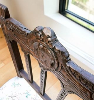 Silla Castellana Antigua Madera Tallada