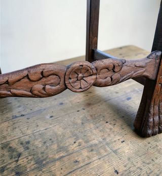 Silla Castellana Antigua Madera Tallada