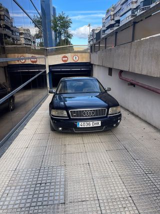 Audi S8 2001