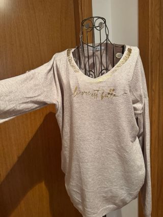 Jersey italiano, La vie est belle beige y dorado