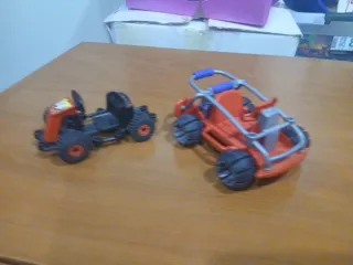 2 Buggies Playmobil los 2 = 5€
