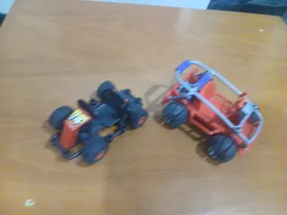 2 Buggies Playmobil los 2 = 5€