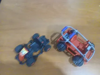 2 Buggies Playmobil los 2 = 5€