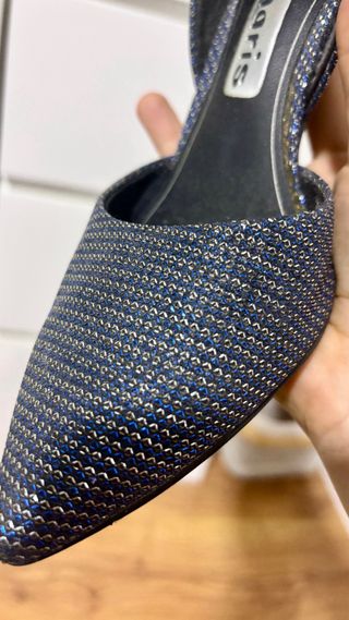 Zapatos de fiesta azul con brillos