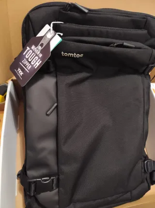 Mochila Tomtoc 40L Viaje Multiusos Negra