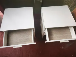 2 Mesitas de Noche Blancas Madera y Metal