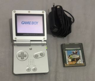 Nintendo Game Boy Advance SP Plata