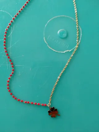 Collares de mujer sin estrenar