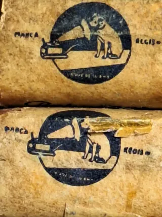 Agujas Marca "Gramofono La Voz de Su Amo"