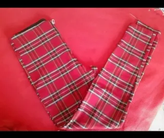 Leggings a cuadros rojos