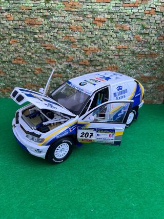 BMW X5 Rally X-Raid – Escala 1:18 – Solido