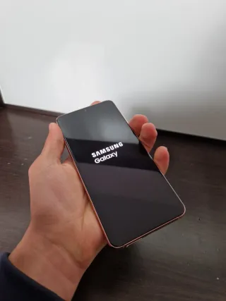 Samsung S21 Morado y Dorado