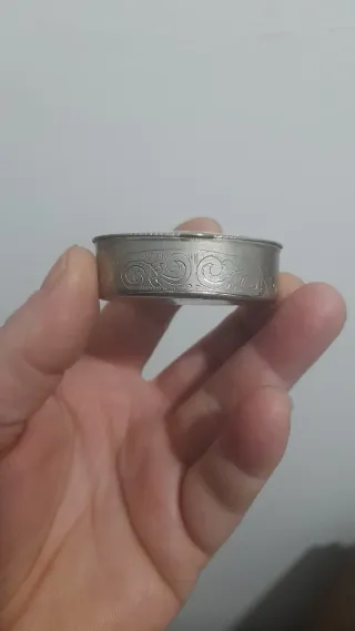 Scatolina vintage decorata fiori