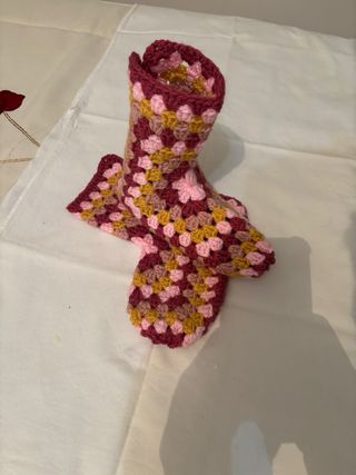 Patucos de crochet multicolor