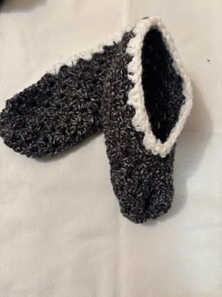 Patucos de crochet multicolor