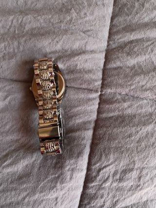 Reloj plateado brillante para mujer