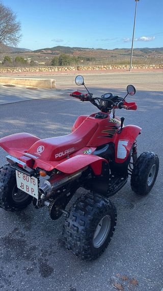 Quad Polaris Scrambler 2x4 Rojo
