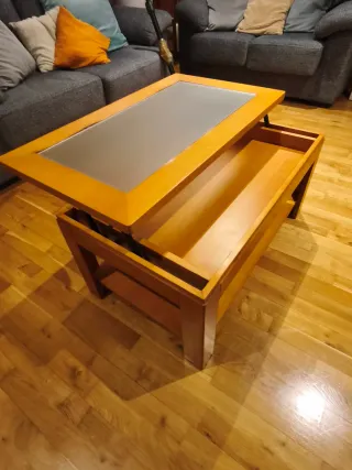 Tavolino ausiliario in legno e vetro sollevabile