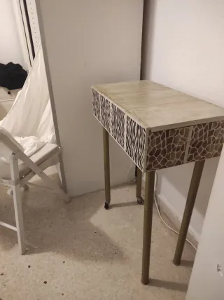 Mesita auxiliar vintage cebra metal y madera