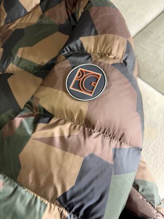 Plumas Purificación García camuflaje