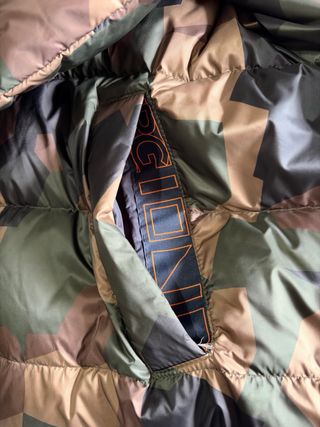 Plumas Purificación García camuflaje