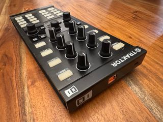 Traktor Kontrol X1 MK2