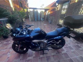 Yamaha Fazer 600 Negra