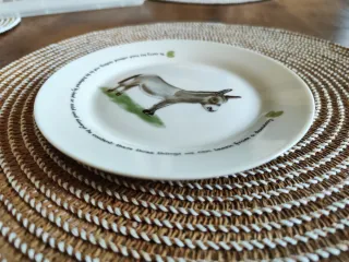 Plato decorativo con burro