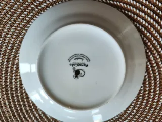 Plato decorativo con burro