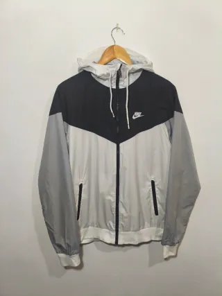 Chaqueta Cortavientos Nike Negra Blanca Talla M