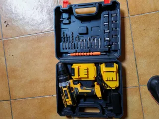 Taladro Inalámbrico con Batería y Maletín