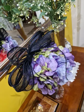 Tocado negro de ceremonia