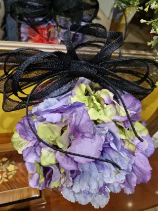 Tocado negro de ceremonia