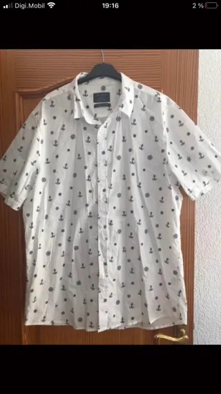 Camisa blanca estampada