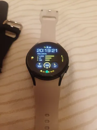 Samsung Galaxy Watch 4 Negro