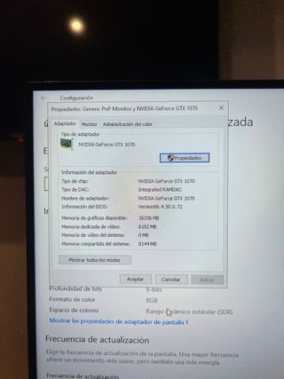 PC Gaming Blanco y monitor 180Hz