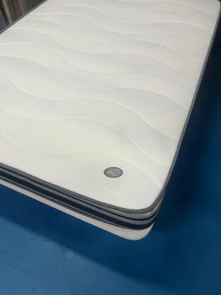 Base tapizada + Colchón 135x190