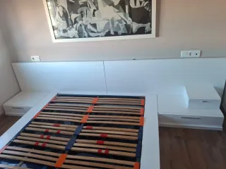 Cama Matrimonio 150x190 y somier regulable.